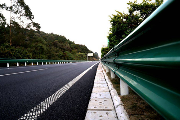 沈阳高速公路护栏的常用类型